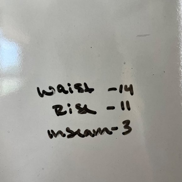 Express Woman's Sz 2 Shortie High Rise Exposed Button Fly High Rise Denim Shorts - Picture 8 of 8